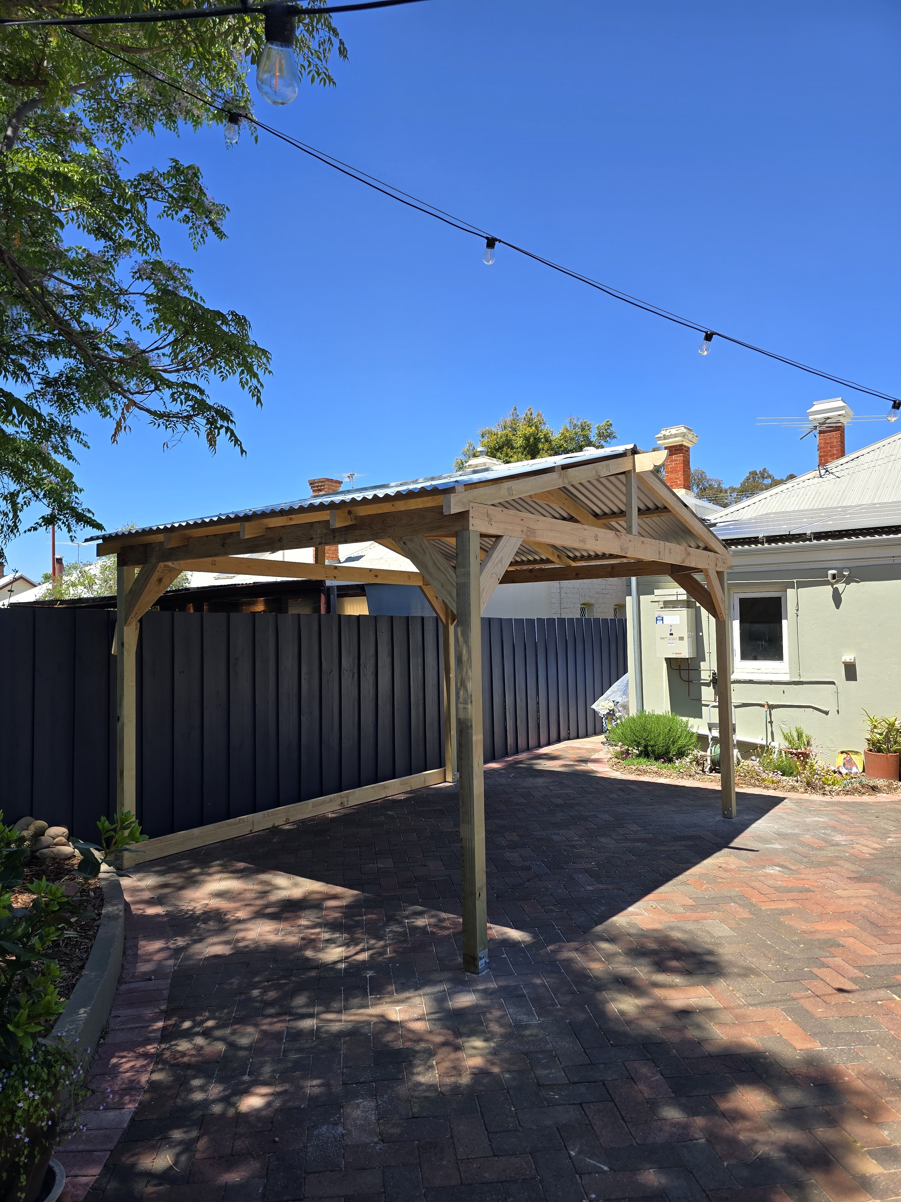 Outdoor construction, Perth WA